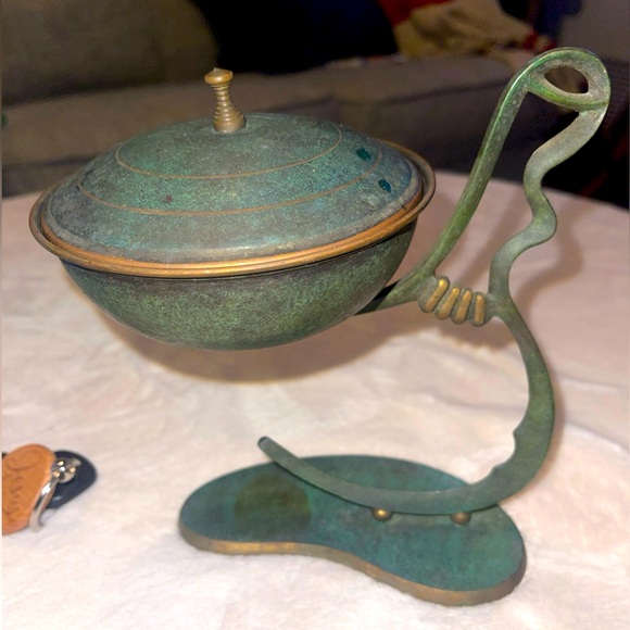 VERY RARE FIND!! **** Mid Mod Brass Candy Dish 1950s. Made In Israel.